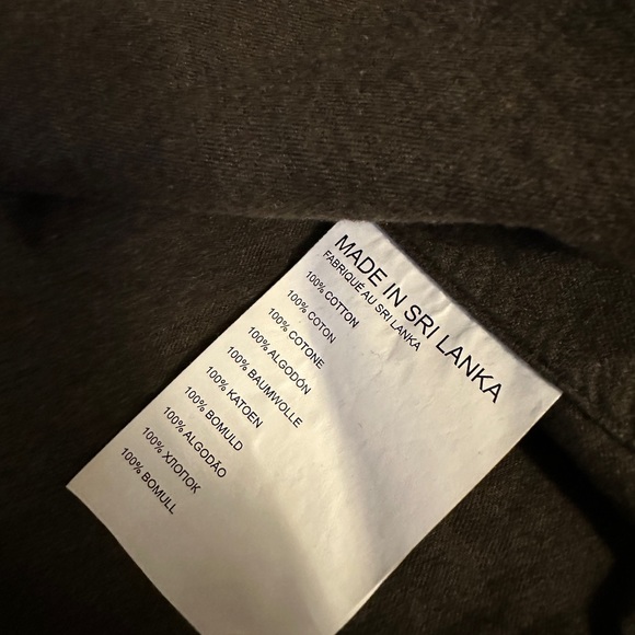 Club Monaco 100% Cotton Slim Fit Button Down size XS - Picture 3 of 4